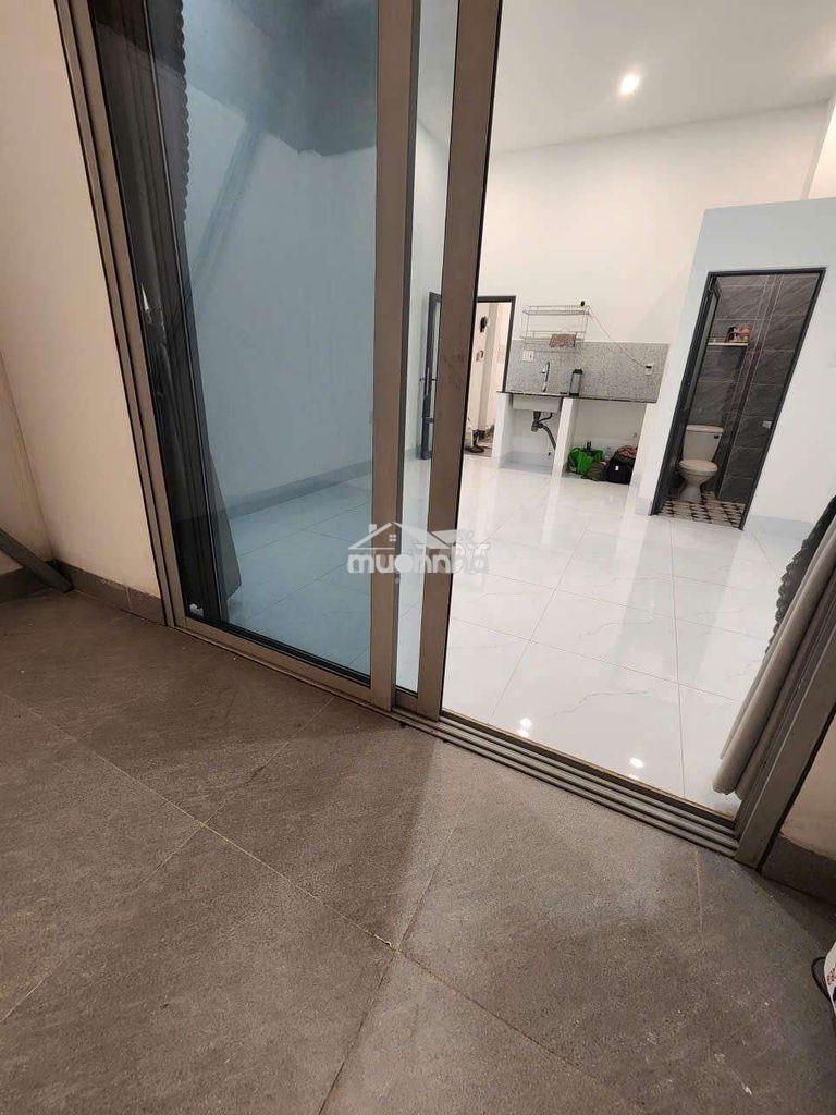 Phòng trọ trệt, có sân riêng - Ảnh 2