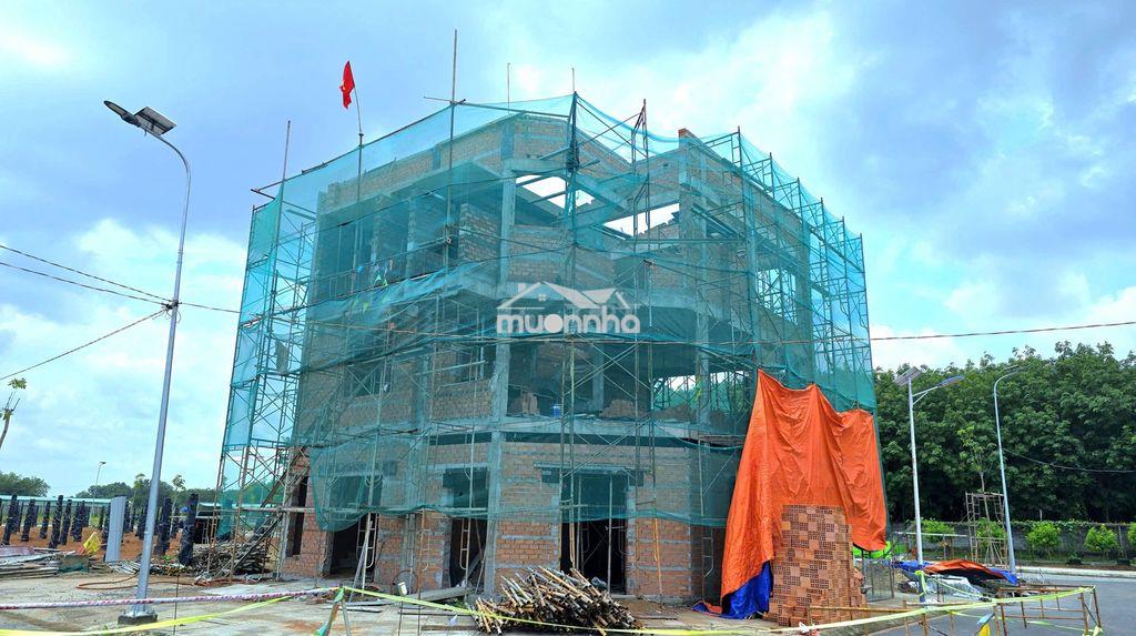 Nhà phố 1 trệt 2 lầu bàn giao hoàn thiện khu công nghiệp vsip 2 tphcm - Ảnh 3