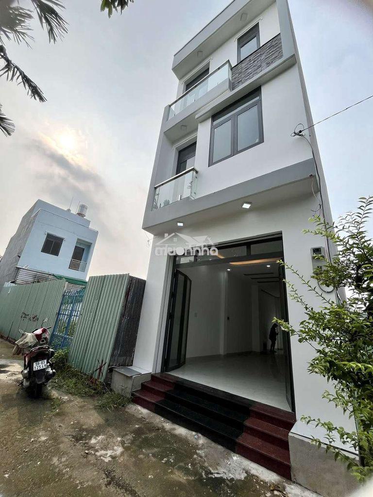 Nhà 1 trệt2 lầu gần đại học nguyễn tất thành - Ảnh 2