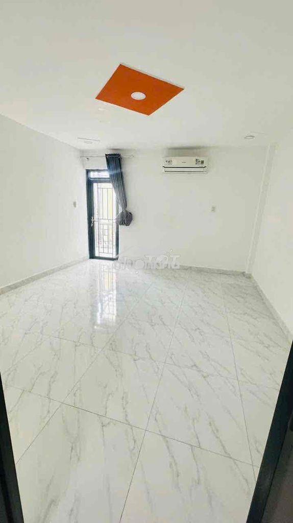 Nhà mới sơn sửa mới 50m 2lầu 3pn 3wc hxh quang trung - Ảnh 2