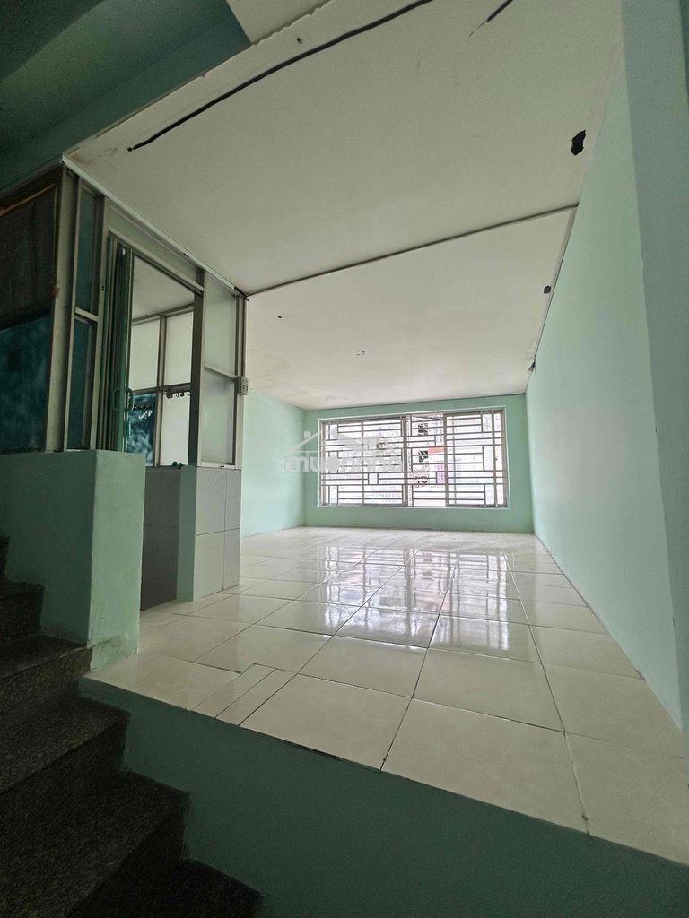 Góc tân kỳ tân quý - 4 x 10 - 2 lầu - 3pn - 4wc - 7tr5 - 3