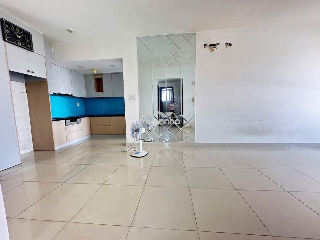 Căn hộ ruby giá chỉ 10tr căn 2pn-2wc có sẵn ntcb, view nội khu đẹp - Ảnh 2