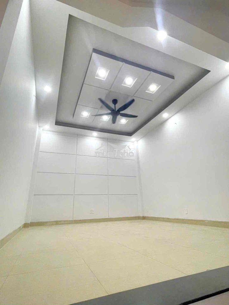 Mình cần bán nhà 4,2x18 4 tầng sân thượng - Ảnh 3