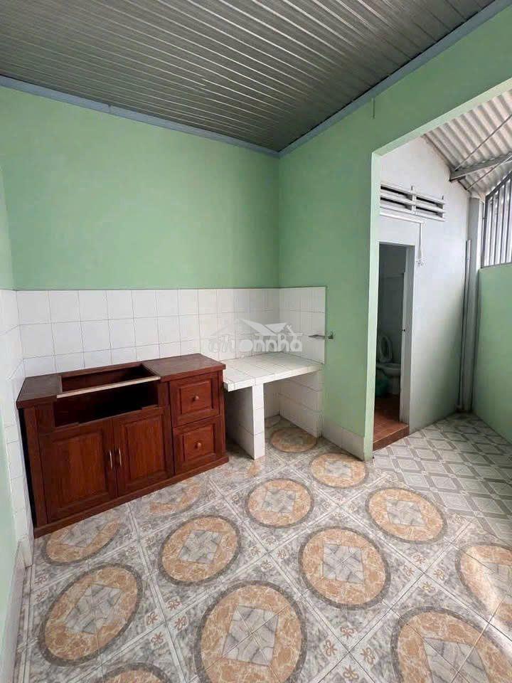 📌Hạ giá bán gấp nhà c4 sau chợ bà điểm - hóc môn dt 65m2📌 sổ riêng !! - 4
