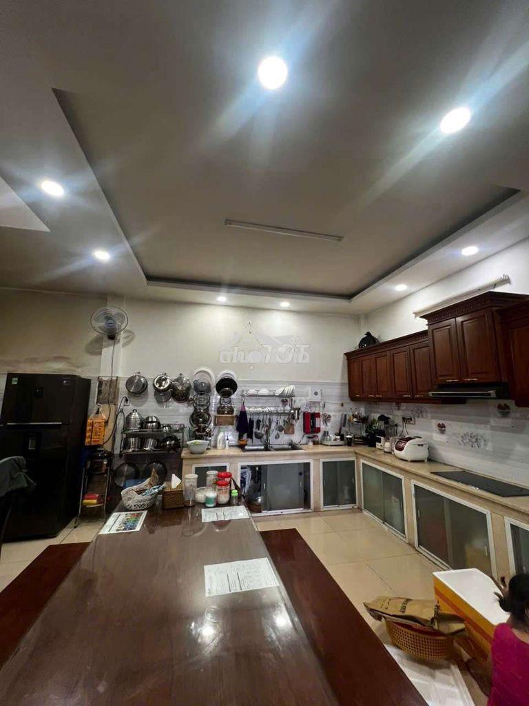 Cần cho thuê nhà khu an sương .dt 7x15 .1 trệt 1lửng 2 lầu 3pn 3ws  - 4