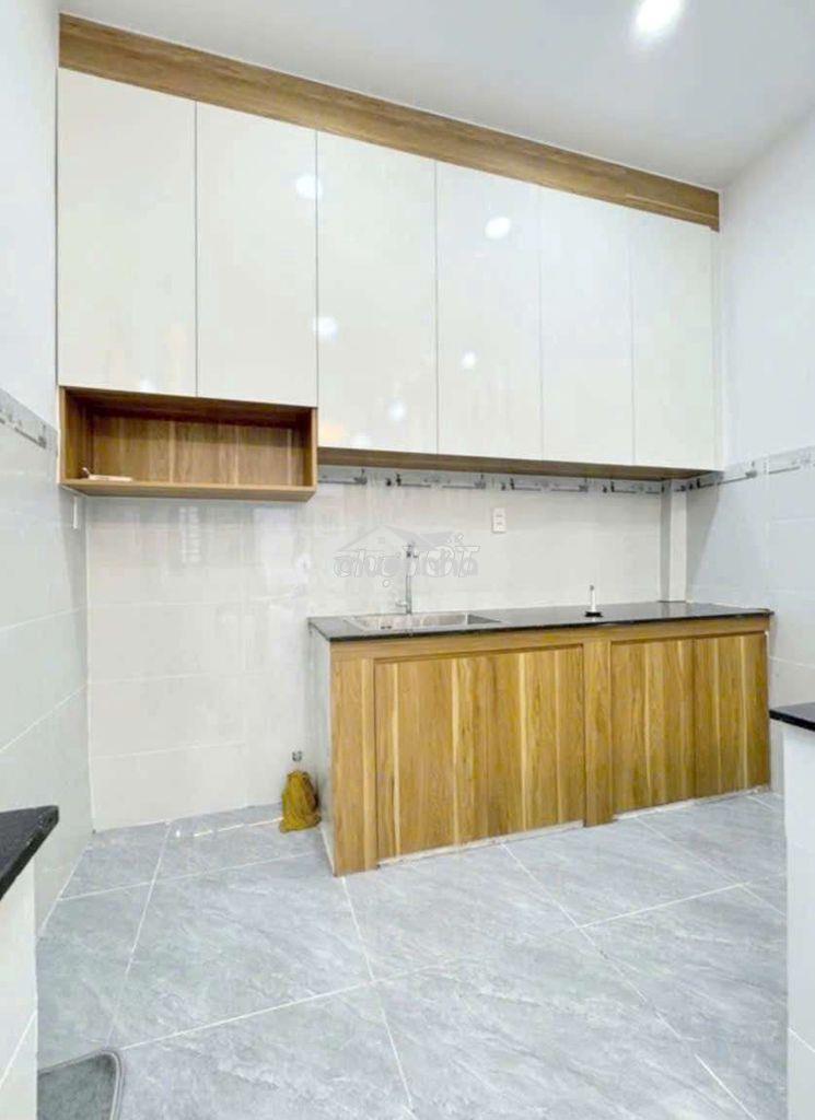 Nhà 2 tầng - 25m2 - hẻm an ninh - gần bệnh viện bình tân -nhỉn 2ty tl  - 2