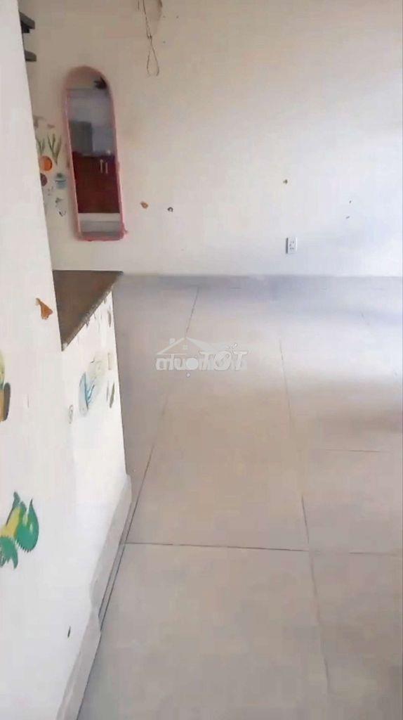 Cho thue căn hộ lê thành mã lò, 40m2 có nội thất. nhà rộng thoáng mát - Ảnh 4