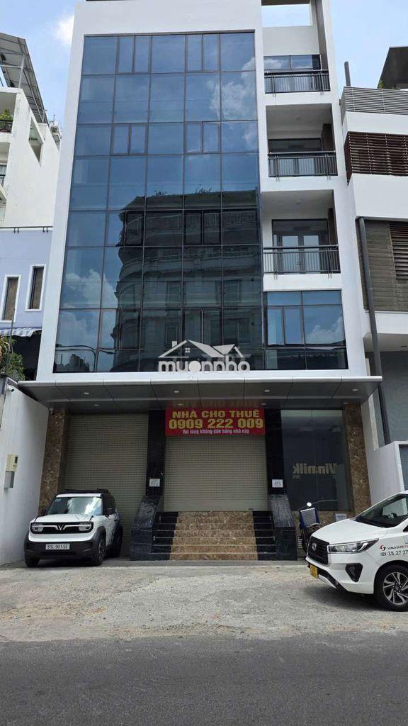 Tòa nhà 9,6x20m hầm +6 lầu có pccc, thang máy