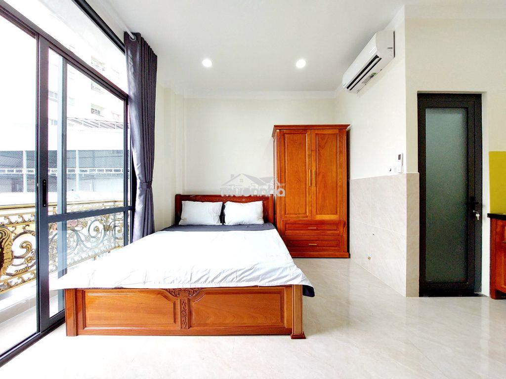 Phòng ban công rộng thoáng gần chợ hoàng hoa thám - Ảnh 3