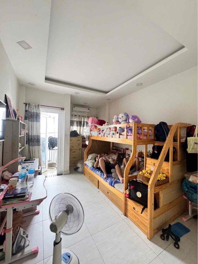 Nhỉnh 6 tỷ - hẻm 3 gác thông huỳnh văn bánh - phan đình phùng - 3 tầng - 2