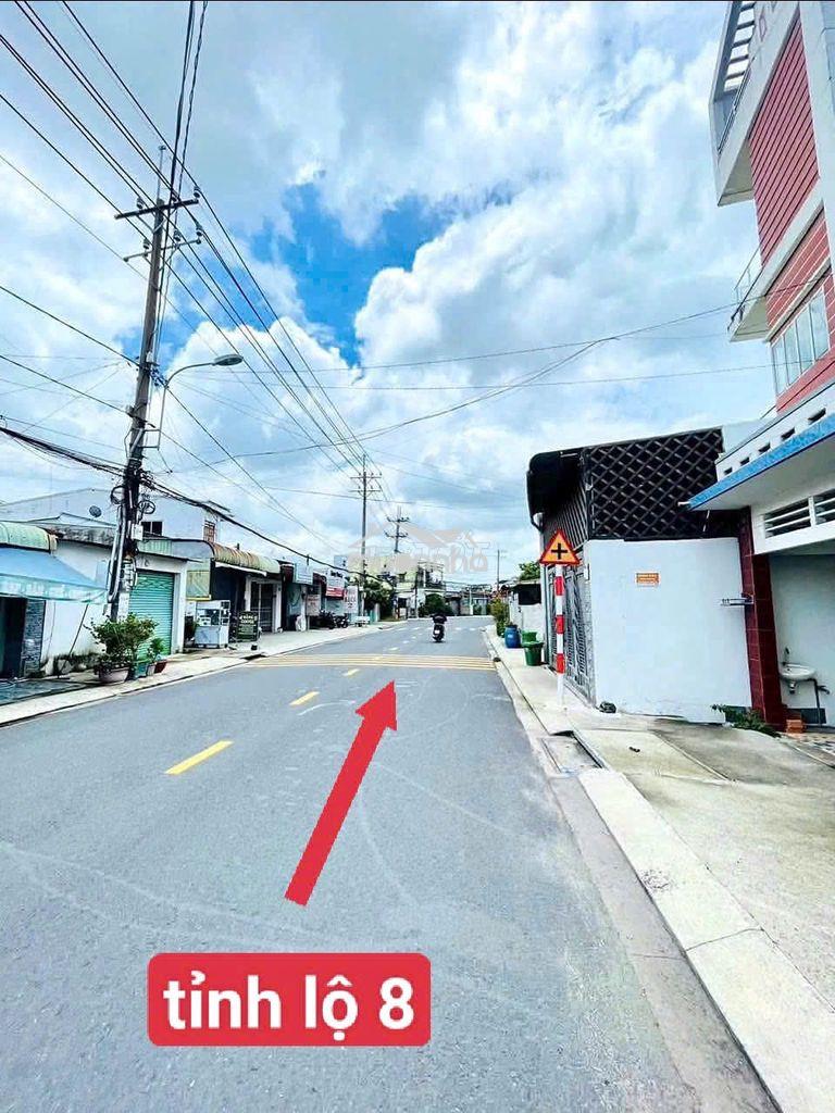 Nhà mt kinh doanh gần chợ ngay thị trấn chốt bán 680 triệu - Ảnh 2