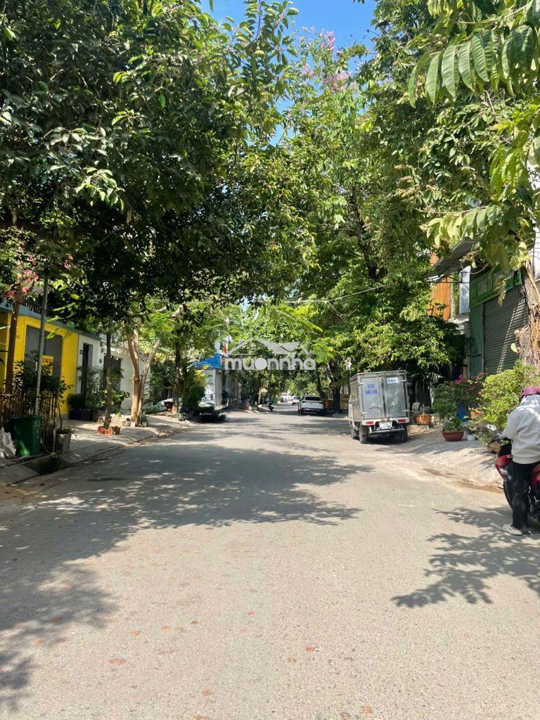 Nhà đẹp view công viên đặng thùy trâm. dt 5x13m. trệt 2 lầu st - 3