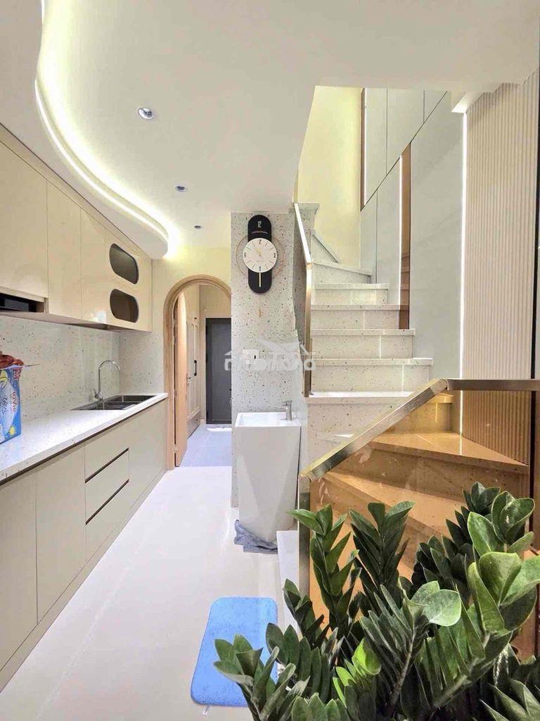 Nhỉnh 5 tỷ - 2 tầng btct - 3pn -  hẻm xe tải khu phan xích long - full - 3