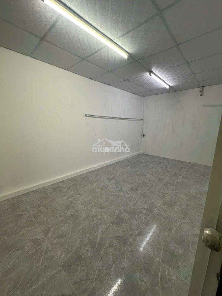 Cho thuê phòng 28m2 pn riêng pk rộng nhiều của sỏ mai xuân thưởng bt - Ảnh 3