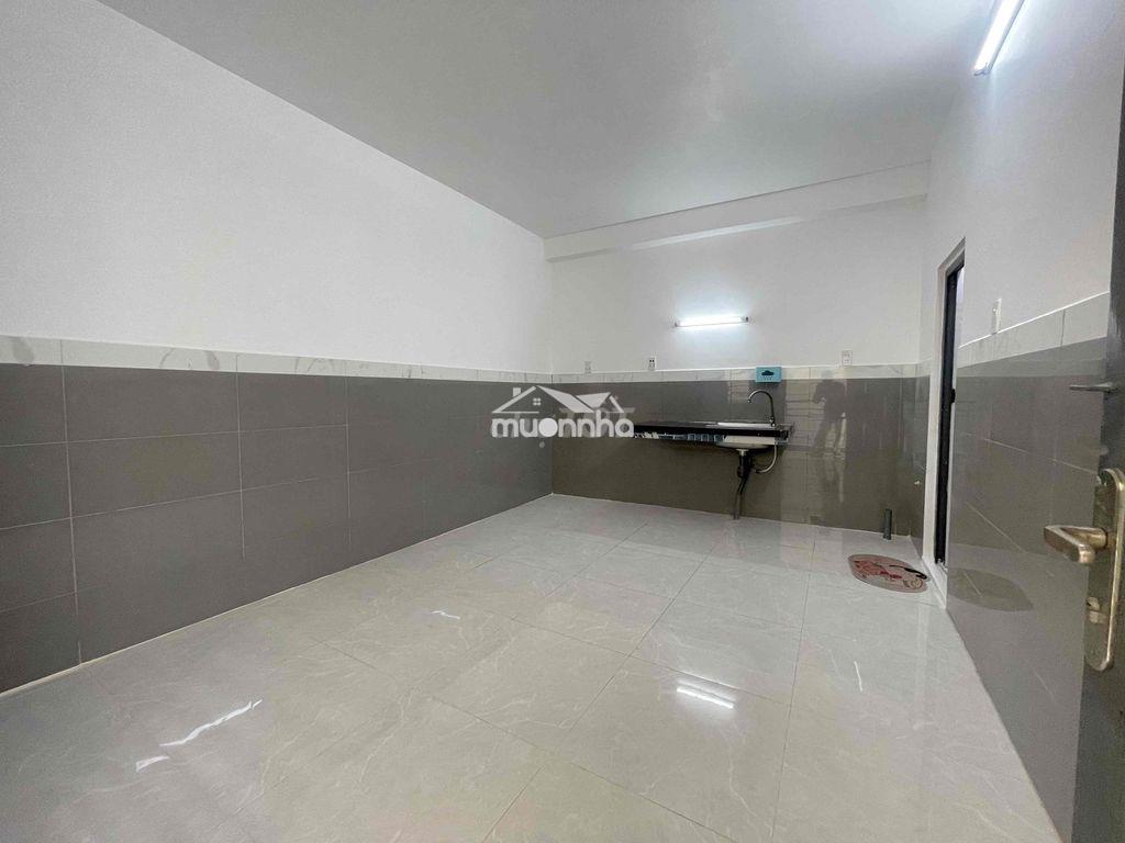 🔥Phòng gác ban công cửa sổ thoáng_ko nội thất_khu hoàng hoa thám - Ảnh 2