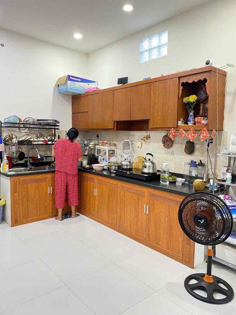 Nhà mới 4*17m 2lầu st 4pn 5wc có nội thất hxh quang trung - 3