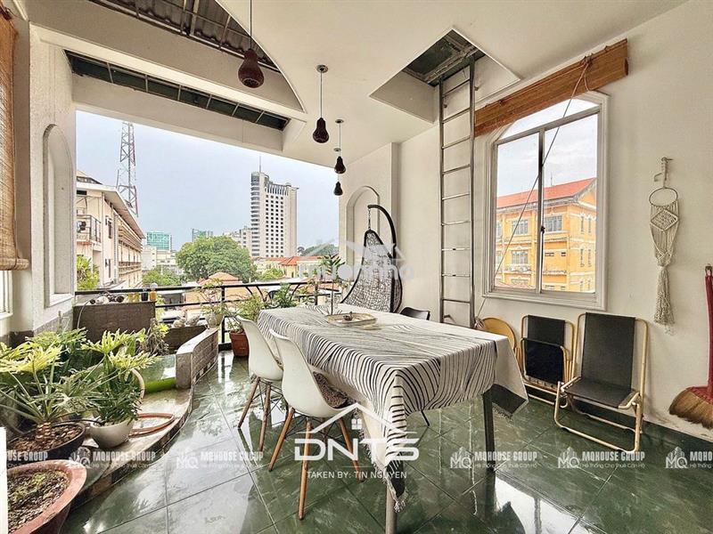 Penthouse 55m2 sân vườn gần công trường mê linh, phố nhật, cầu bason