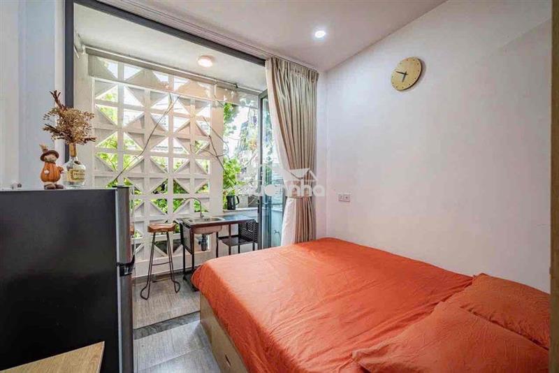 Cho thuê studio ban công đón nắng full nội thất ngay trung tâm quận 1