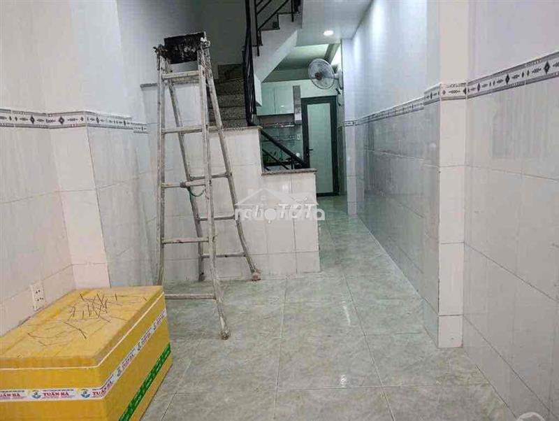 Cho thuê nhà nguyên căn – đường tô hiến thành - quận 10 - 6pn - 4wc -