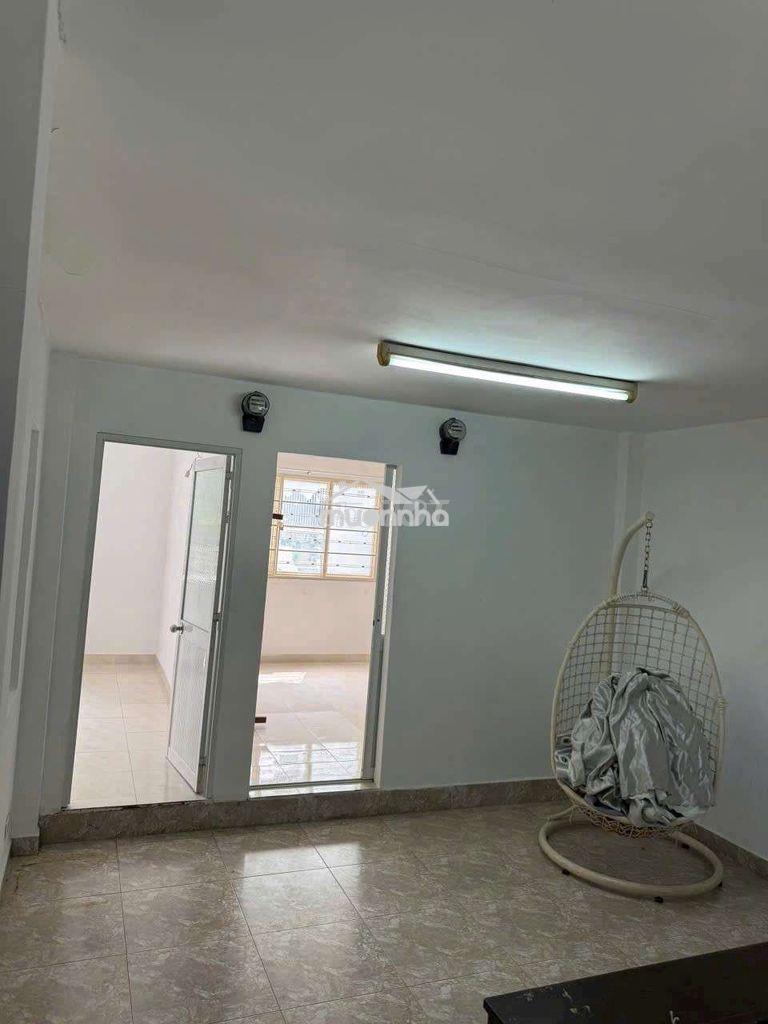 Cho thuê nhà 3pn 4wc ngay chân cầu bình triệu, giá chỉ 10 triệu  - 3