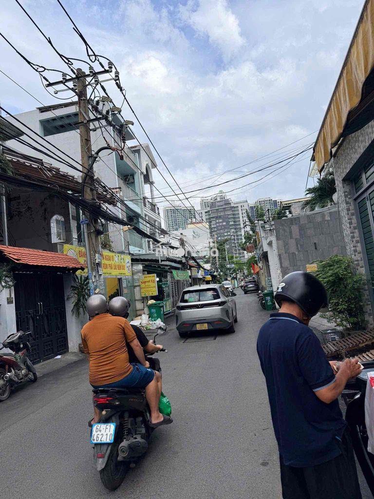 Cho thuê nhà 7x15m, 2lầu, đường số kế lâm văn bền, quận 7 - 3