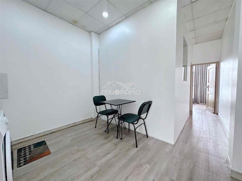 Cho thuê căn hộ - 02 phongg ngủ - 1 phòng bếp - có thang máy