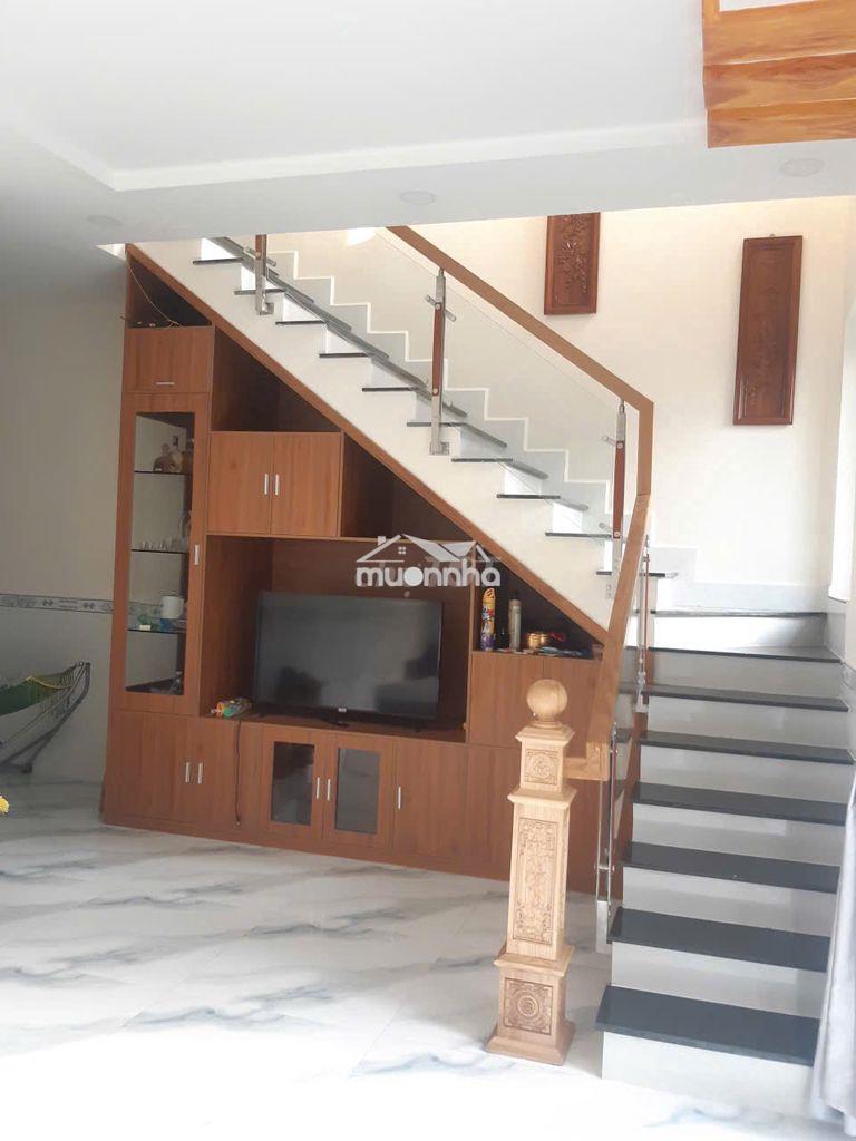 Chủ cần bán nhà mới 6,5 tỷ giảm  dt:6x15 giá 6,2 tỷ lầu ,sh,hbc,tđ