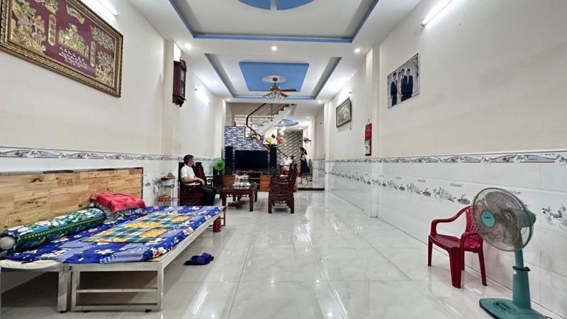 Bán nhà 3 tầng 4,5 x 23 hxt trần thị năm, gần dương thị mười - Ảnh 3
