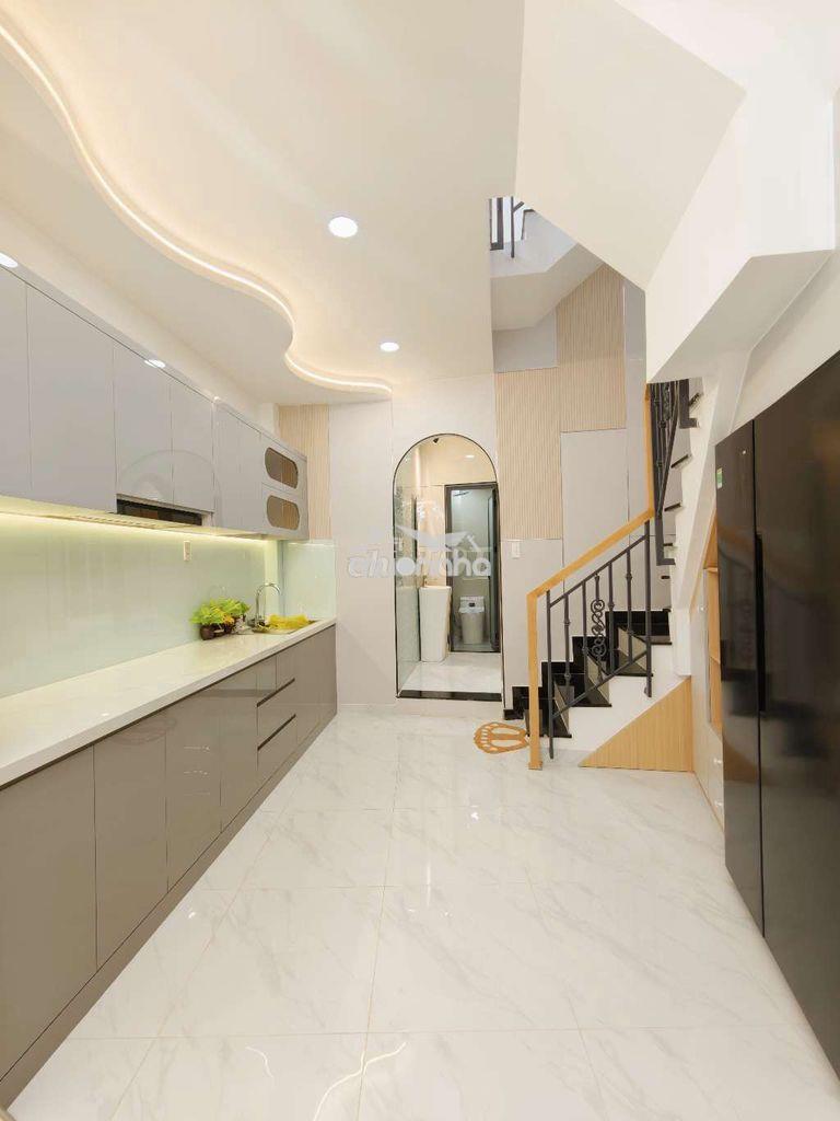 6t/50m2, nguyễn t. hiền, bình thạnh, 3t, 3pn, sân thượng siu to - Ảnh 3