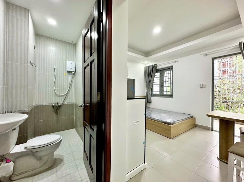 Studio ban công hoàng hoa thám gần nhà ga t3 - sân bay tân sơn nhất - học viện hàng không, cầu vượt hoàng hoa thám, etown cộng hoà, trung tâm quận tân bình - Ảnh 2