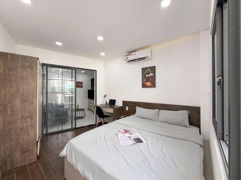 Thuê ngay căn hộ 1 phòng ngủ tách bếp full nội thất ngay trần kế xương - 40m2 - gần khu ẩm thực phan xích long giáp quận 1,3 khu an ninh , hẻm ô tô tận cửa  - Ảnh 3