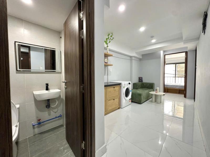 Cho thuê căn hộ 2 phòng ngủ tại bình thạnh ban công - giặt riêng, gần phạm văn đồng, tiện di chuyển qua sân bay, trung tâm bình thạnh - Ảnh 3
