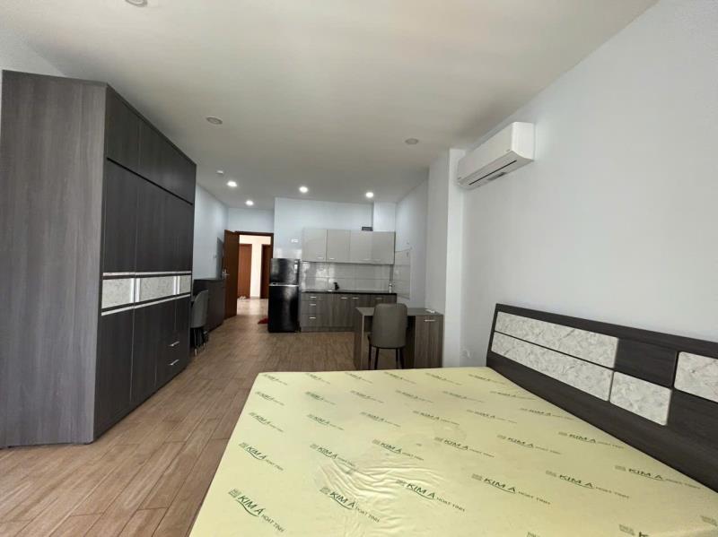 Cho thuê căn hộ, ban công siêu thoáng, nội thất gỗ, máy giặt riêng – bùi đình túy, bình thạnh | gần ftu2, uth, uef - Ảnh 2