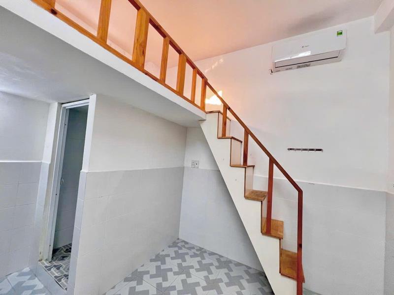 Phòng trọ duplex của sổ trời thông thoáng, khu vực tân bình gần sân bay tân sơn nhất, công viên hoàng văn thụ, phù hợp ở 2-3 người - Ảnh 2