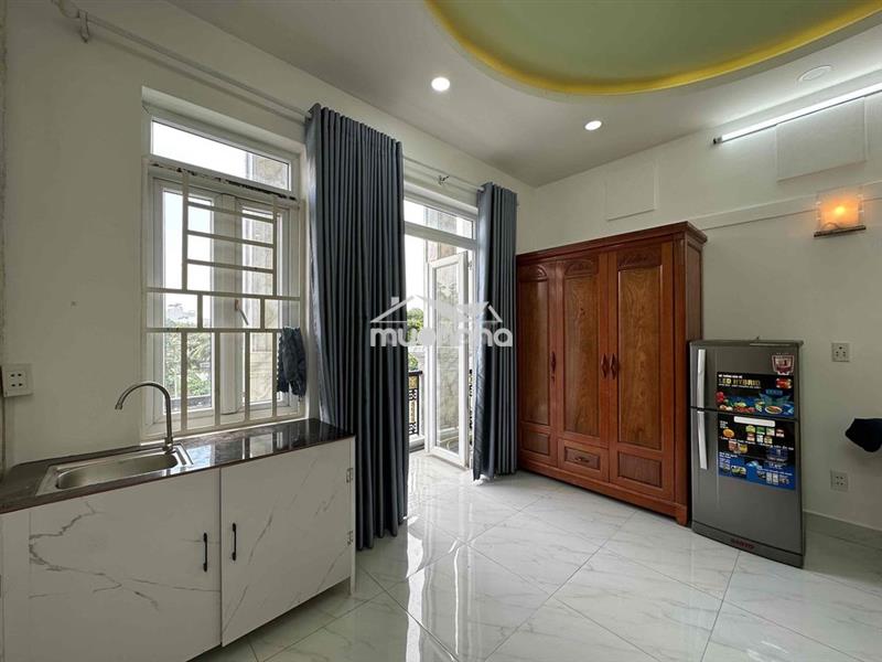 Phòng ban công full nội thất – rộng 30m²