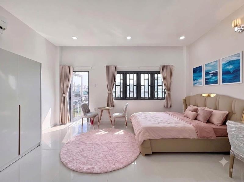 Studio mới xây giá tốt full nội thất ngay đường hoàng hoa thám ở etown cộng hoà