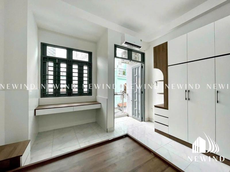 Cho thuê căn studio 20m2, ban công lớn, ở liền 