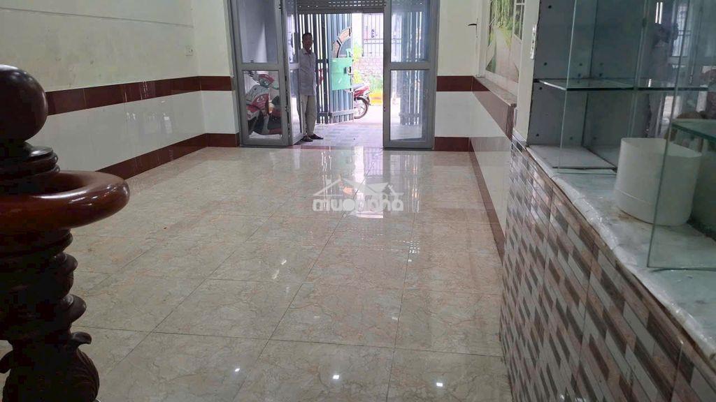 Nhà 3 tầng hxh tránh nhau tiện ở, vp hoặc kd online - Ảnh 2