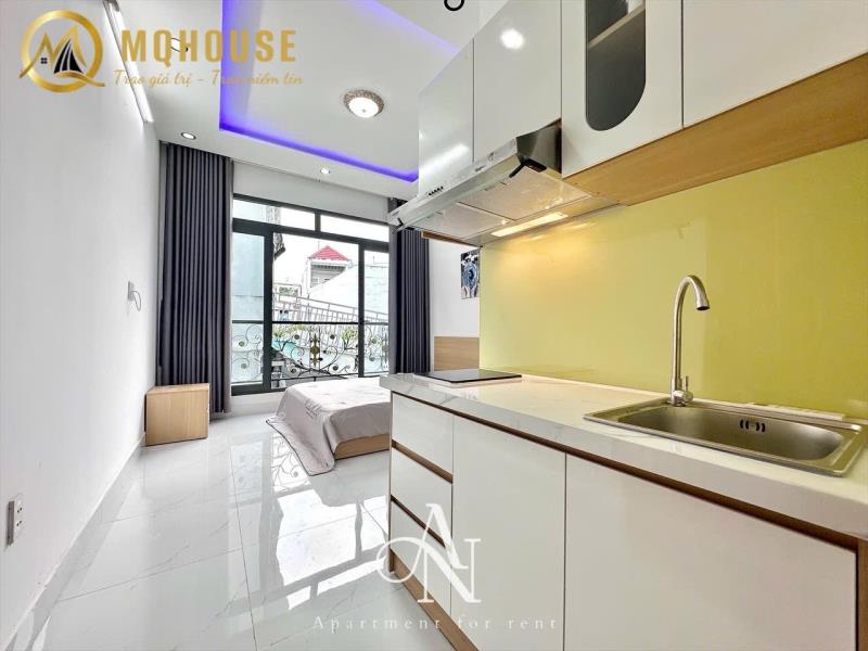 Cho thuê căn hộ ban công thoáng mát, full nội thất hiện đại – gần đại học kinh tế, mở, hoa sen - thích quảng đức, quận phú nhuận