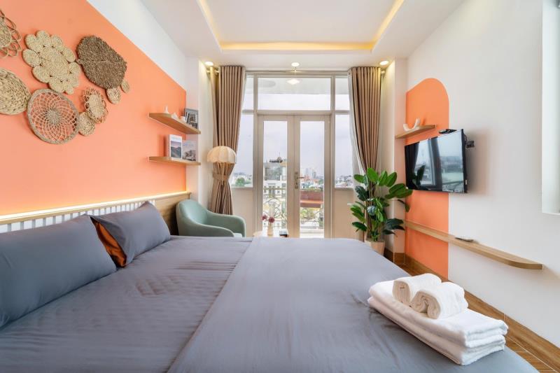 Cho thuê căn hộ 1 phòng ngủ phú nhuận, full nội thất, ban công, cửa sổ lớn, máy giặt riêng, gần hai bà tưng, quận 1, quận 3 - Ảnh 2