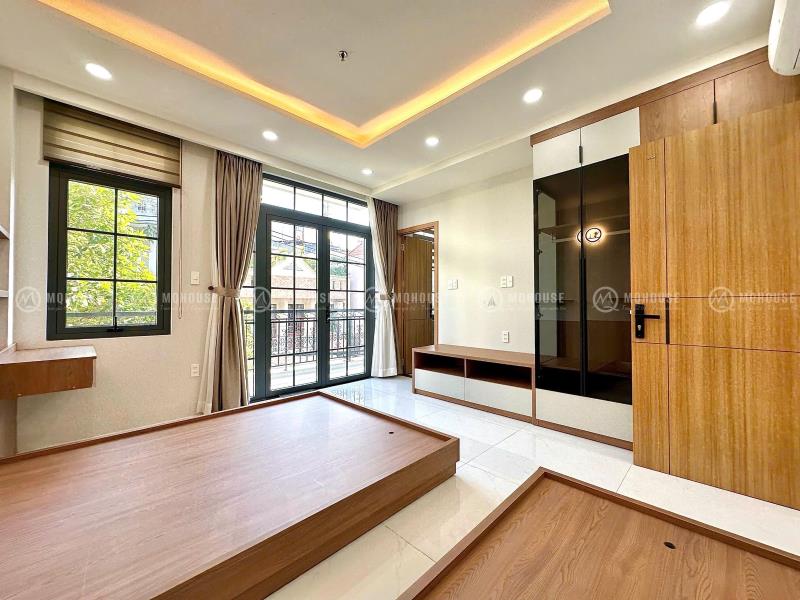 1 phòng ngủ ban công, nhà mới - full nội thất - khu etown, ga t3