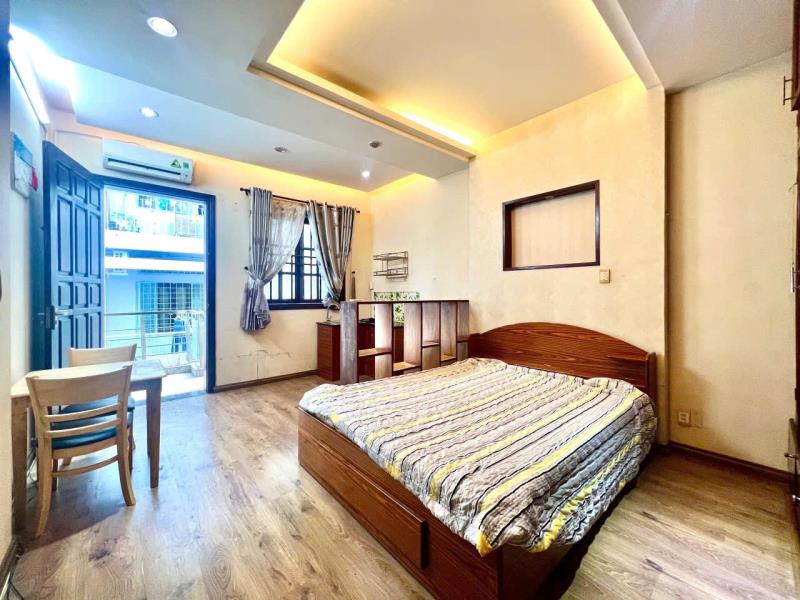 Cho thuê căn hộ có ban công rộng thoáng mát full nội thất đường nguyễn cửu vân quận bình thạnh, sát quận 1