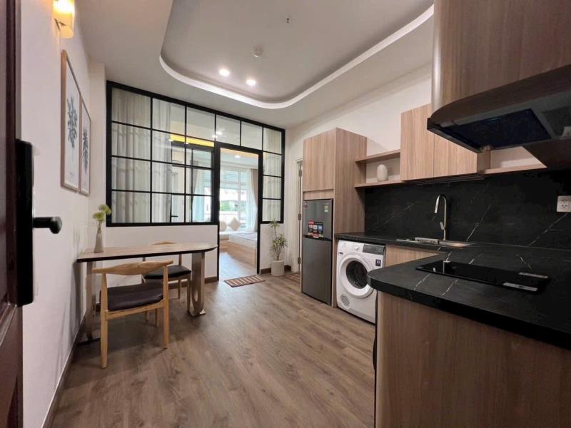 [Q2] -  mới khai trương - thiết kế hiện đại - gần sala trung tâm