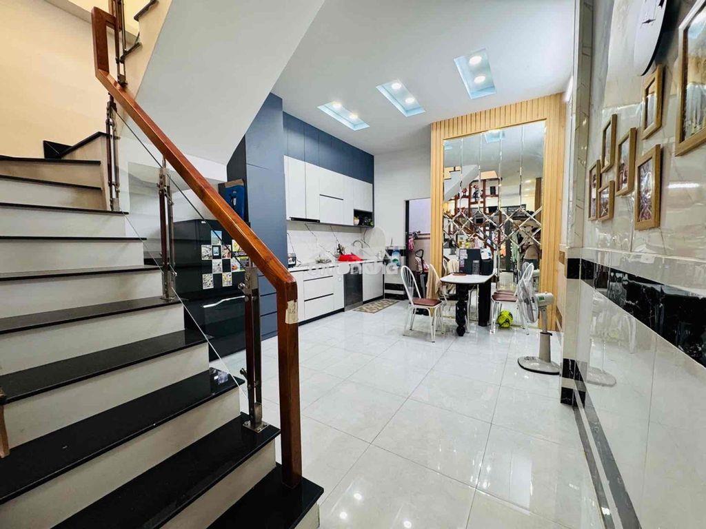 Quang trung 55m2 sát cạnh tân bình 2pn khu vực dân trí sạch sẽ vào ở - Ảnh 2