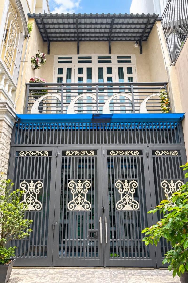 Bán nhà gần đầm sen, hẻm xe hơi, 74m nở hậu, 2 tầng giá 6.x