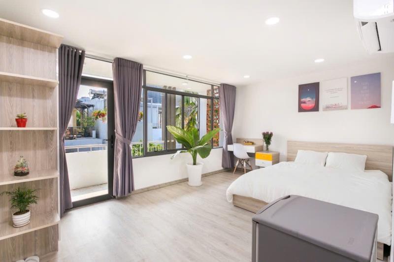 Cho thuê căn hộ studio 38m2 full nội thất, ban công ngay phan xích long, gần q1 q3