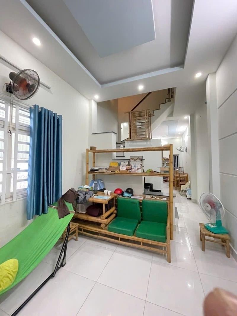 Bán nhà 69m2 2 tầng mặt tiền đường số 10 linh xuân thủ đức, lô góc thoáng, giá 4,8 tỷ