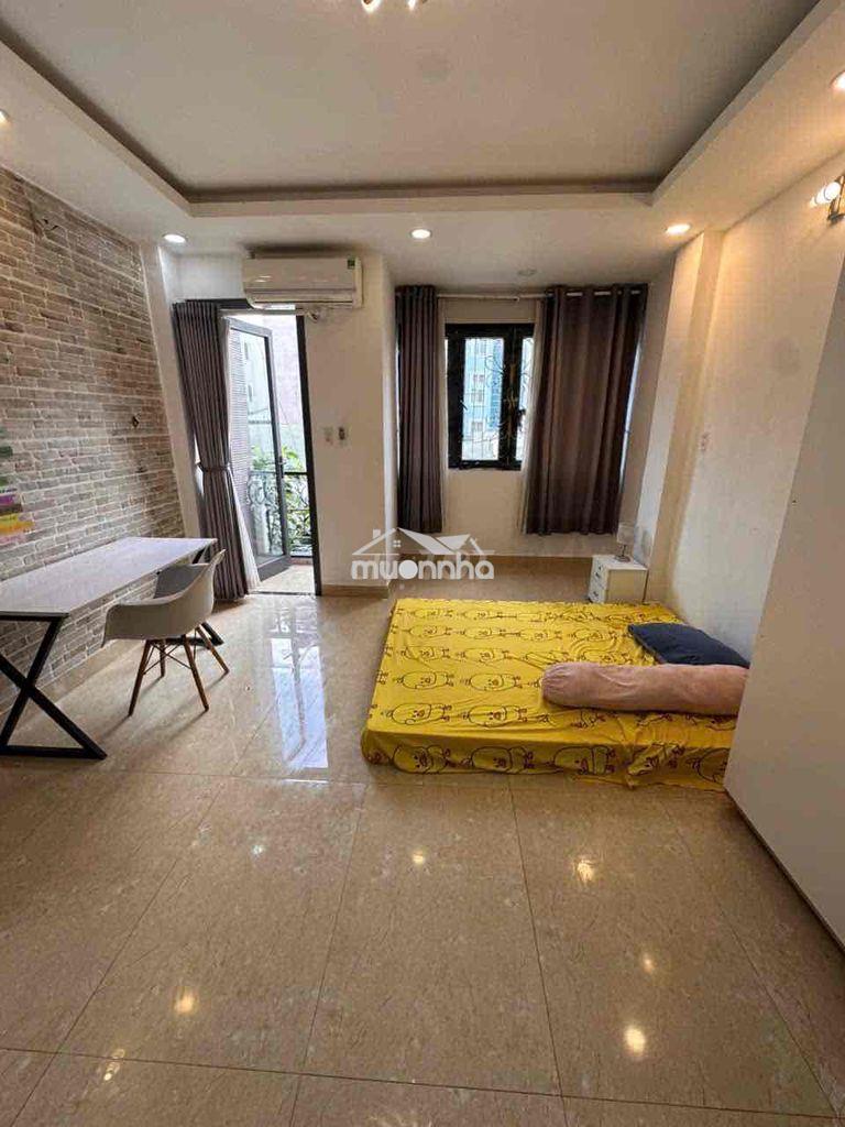 Studio ban công sẵn phòng xông hơi ngay ngã tư hàng xanh - full nội th - Ảnh 2