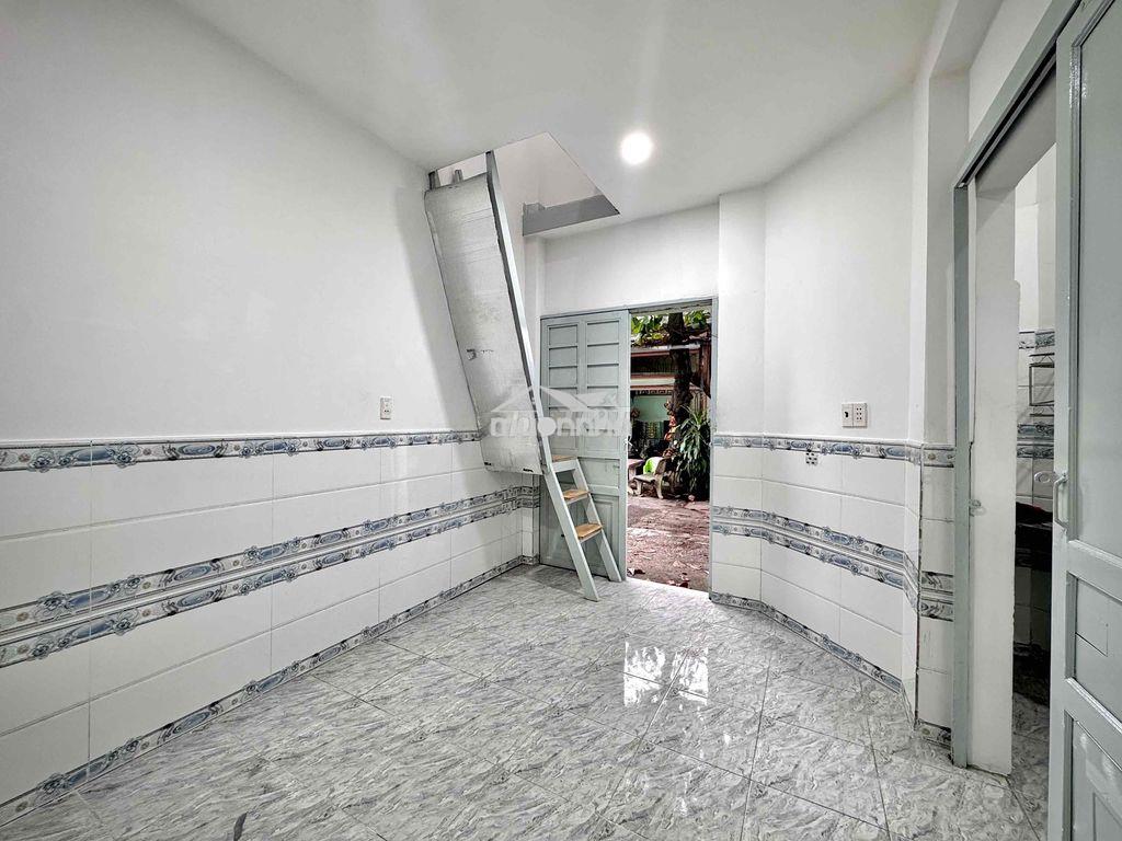 Nhà nguyên căn 1 trệt 1 lầu khu ao đôi, mã lò hai mặt tiền siêu thoáng - Ảnh 2