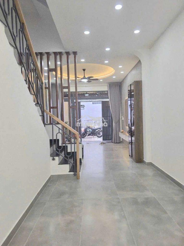 Nhà 3 tầng gần gigamall - Ảnh 3
